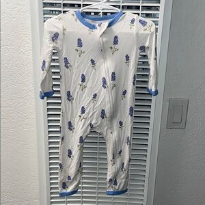 Kyte baby blue bonnet romper size 6-12m